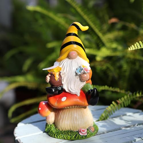 Vriusi Solar LED GNOME Statue Resin GNOME Sculpture Outdoor Garden Decor Lawn GNOME Figurine Solar Yard Decor Solar-Powered GNOME LED GNOME Yard Statue Garden GNOME Light Outdoor Tabletop GNOME