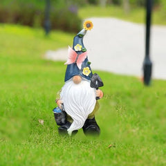 Gnome Garden Statue | Resin Gnome Figurine Dwarf Sculpture,Waterproof Dwarf Figurine with Solar LED Lights for Backyard Lawn Patio Porch Outside
