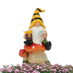 Vriusi Solar LED GNOME Statue Resin GNOME Sculpture Outdoor Garden Decor Lawn GNOME Figurine Solar Yard Decor Solar-Powered GNOME LED GNOME Yard Statue Garden GNOME Light Outdoor Tabletop GNOME