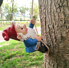 Enchanting Gnome Climbing Rope Face Hanging Ornament: Resin Dwarf Garden Sculpture, Outdoor Gardening Decor Craft. Add Unique Charm to Your Garden!