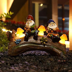 Solar Gnomes Decor for Outside - Solar Light-Up Garden Sculptures,Resin Squirrel Gnomes Figurine, Decorations with Solar Outdoor Lights for Holiday Housewarming