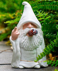 Middle Finger Decor Statue, 5.9in Naughty Smoking Wizard Dwarf- Funny Garden Gnomes Outdoor Decorations for Lawn Patio Yard Home Decor Easter Halloween