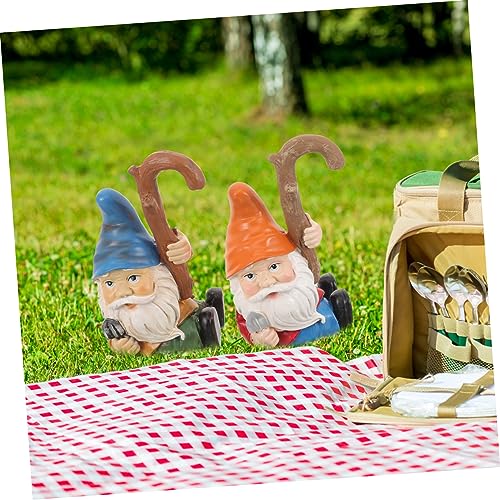 Happyyami 2pcs Garden Gnome Statue Charming Outdoor Decor for Garden Gnome Figurines Hooks Tree Ornaments for Home and Patio