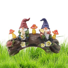 Gnome Garden Statue, Resin Garden Gnomes with Mushroom Solar Light, Miniature Figurines for Yard Art, Outdoor Patio Solar Light Decor, Lawn Ornaments, and Statues Decorations
