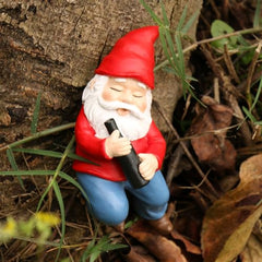 Sengocis 4.72” Gnome Garden Statue Outdoor Decor, Naughty Gnomes Sculpture Resin Dwarf Figurine for Patio Lawn Yard Home Decorations Funny Christmas Garden Gifts(Lie on Back)