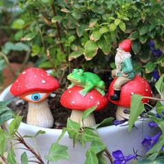 kaiwern Fairy Garden Accessories, 3 Pack Mini Frog and Gnome Mushroom Statues, Cute Animal Figurines Garden Planter Decor, Miniature Fairy Sculpture Decoration for Flower,Yard,Lawn Ornament, DIY Gift