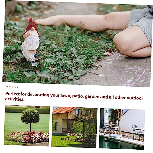 Happyyami 1pc Delicate Solar Gnome Light Charming Gnome Figurine for Garden Solar-powered Outdoor Illumination Create Romantic Atmosphere Your