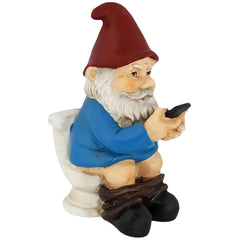 Hbbgdiy Funny Gnome Figurines Sitting on Toilet & Watching Phone, Weather-Resistant Resin Garden Statue for Outdoor Yard, Patio, Lawn & Gnome Decor
