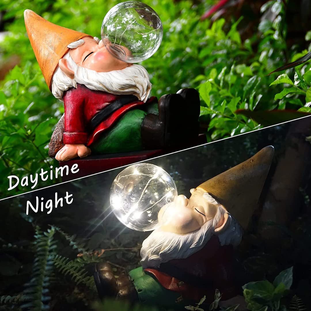 THE ENCHANTED GARDEN Garden Gnome Bubble Blowing Statue Sitting Outdoor Resin Gnome Figurine Solar Powered LED Garden Lights Resin Garden for Patio Lawn Yard Décor (RP010)