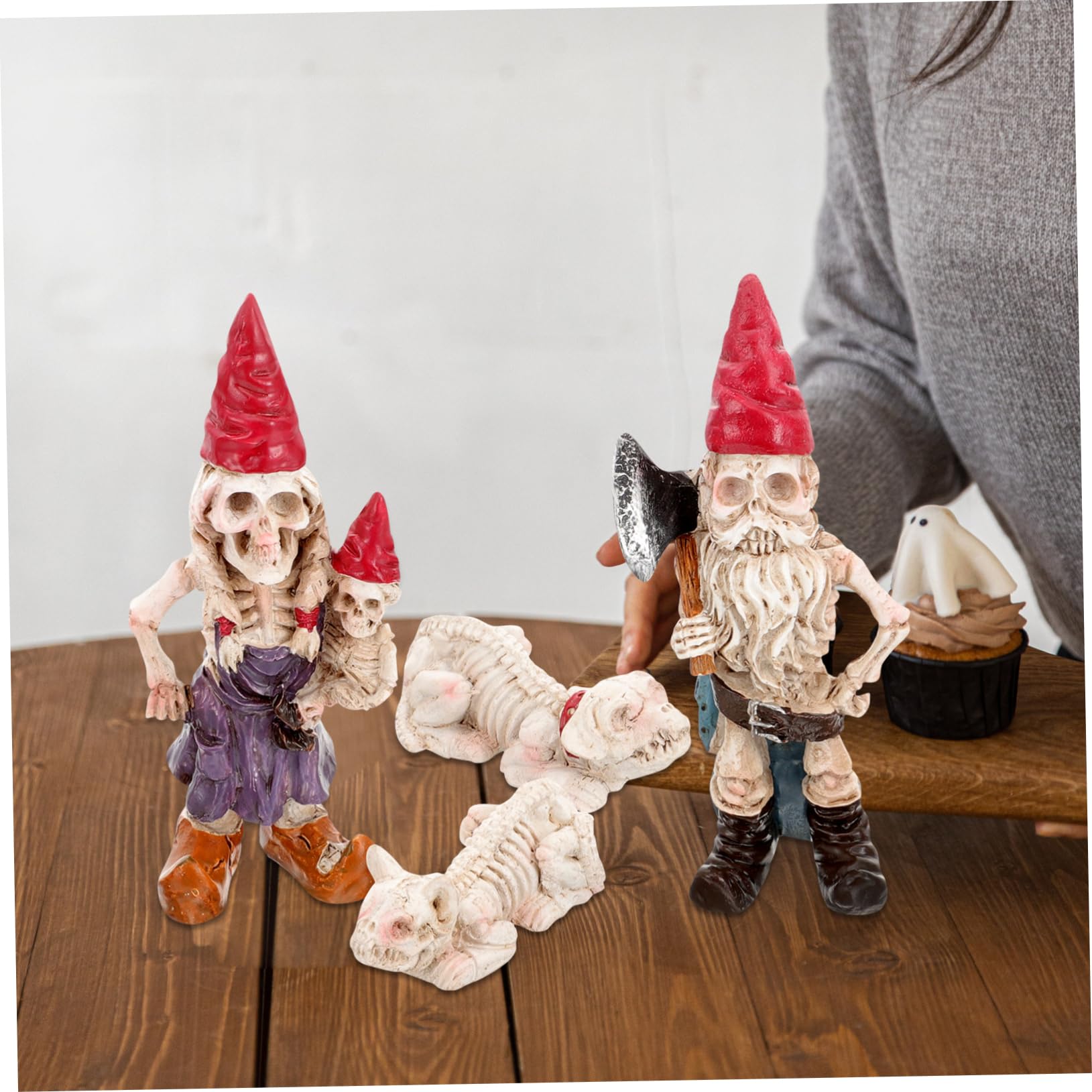 BESPORTBLE Gnome Skull Statue Skeleton Dwarf Ornaments Halloween Gnome Garden Decorative Resin