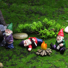 REOVE 4pcs Gnomes Statue Miniature Garden Decoration Ornament Fairy Garden Accessories Collectible Outdoor Micro Landscape Decoration Set Gnome-Drunk Gnome Kit for Gift House Yard Lawn Patio