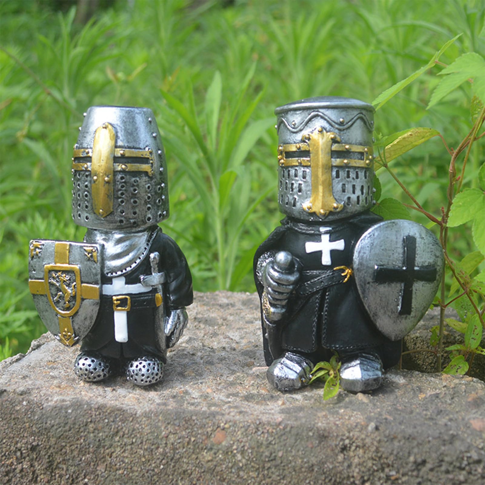 Swtgaah Knight B Garden Gnome Statue Knight Gnome Sculpture Knight Guardian Sculpture Garden Gnome Ornaments Suitable for Gardens, Lawns and Courtyards