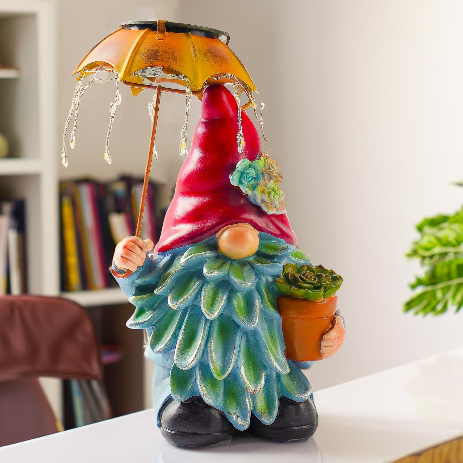 Teaeeno Garden Gnome Statue Decor,Yard Gnomes with Solar LED Umbrella,Solar Lawn Ornaments,Dwarf Sculpture for Outside Patio Porch Lawn Decoration,Waterproof Gnome Statue with Solar Lights for Patio