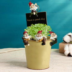 TIANCENTRAL H Garden Gnome Statues Flower Pot and Vase Hugger Resin Climbing Clingers Hangers -Set of 4 Edge Pendant Decor Planter Pot Hanger Ornaments