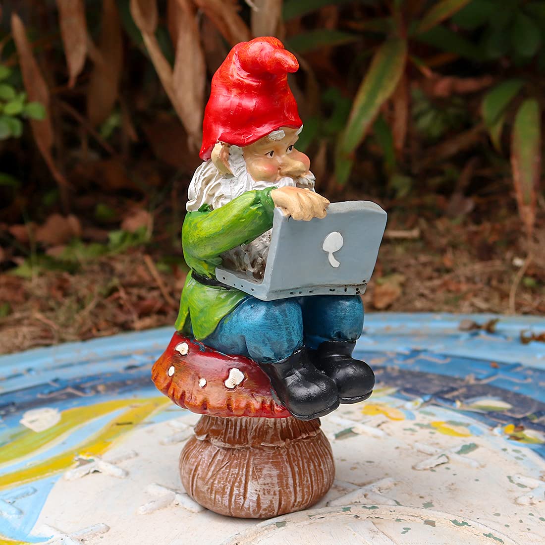 Hqroidd Garden Gnomes Funny Resin Gnome Figurine on Working Garden Gnome Statues for Patio Yard Lawn Porch Outdoor Decor