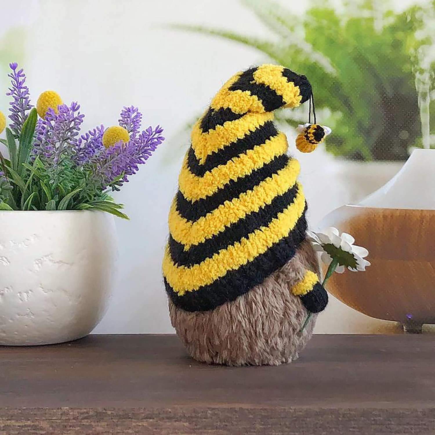 Garden Gnome Statue，Bee Gnome Spring Sunflower Doll Decor, Handmade Bumble Plush Faceless Doll Ornaments, Bedroom Desktop Gnomes Ornaments, Indoor Spring Decor for Home