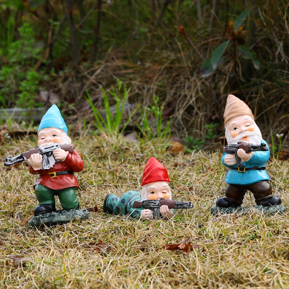 PERFECTOP 3Pcs Military Soldier Garden Gnomes with Guns AK47, Funny Army War Combat Defender Gnome Statue Figurines, Indoor Outdoor Patio Yard Lawn Desktop Ornament Decor,Valentine's Day Men Gift