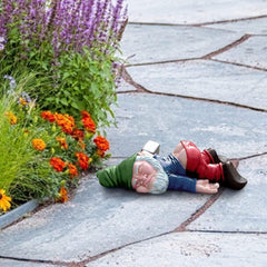 brableewear Funny Drunk Garden Gnome Creative Drunken Dwarf Statue Decoration Naughty Garden Gnome Sculpture Figurines for Outdoor Indoor