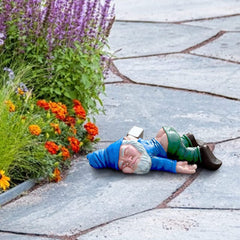 6.3'' Funny Drunk Garden Gnomes Outdoor Decorations Naughty Yard Dwarf Statues Inappropriate Knomes Sculpture Figurines for Indoor Outside Patio Lawn Porch Landscape Gift (Drunk Gnome Blue)