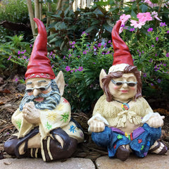 Funny Garden Gnome Couple Statue - The 60's Peace Man and Chick Hippie Zen Naughty Gnome Garden Peeker Yard Art Decoration for Indoor Outdoor Lawn Ornaments Garden Sculpture Very personal(D)