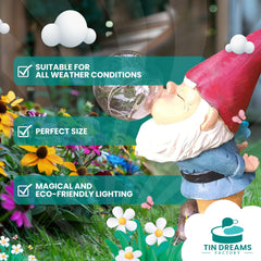 TIN DREAMS FACTORY | Tattletale Gnome with Solar Light – Decorative Garden Resin Figure – Outdoor Gnome with Glowing LED Bubble – Fun Ornament for Garden, Patio & Terrace