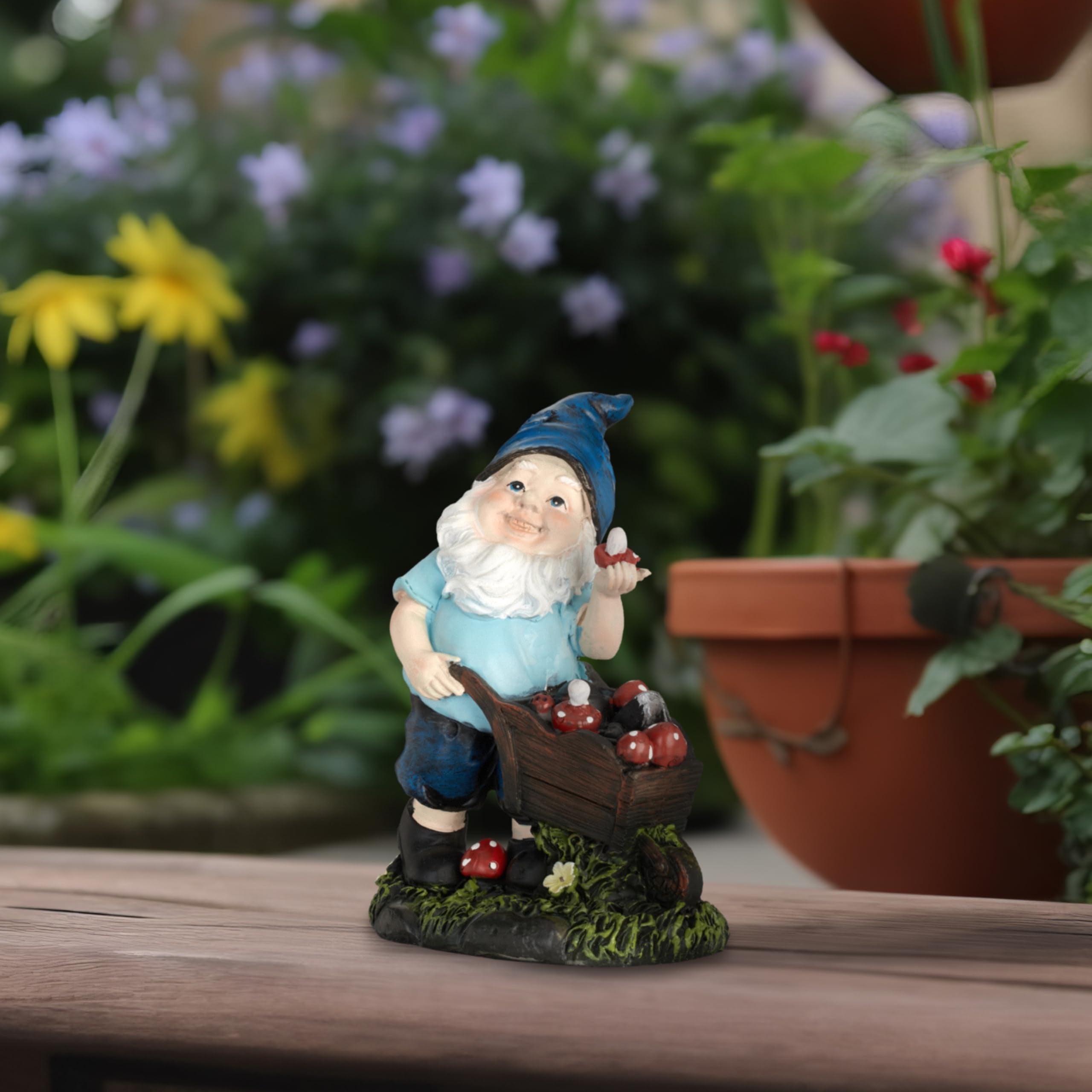 Relaxdays Garden Gnome with Toadstools, Weather & Frostproof, 14.5 x 10.5 x 7 cm, Figurine, Polyresin, Multicoloured
