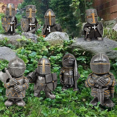 Knight Gnomes Guard Garden Gnome Ornaments Outdoor Medieval Crusader Knight Suit Statue Waterproof Resin Ornament for Yard Lawn Garden Decorations (F)