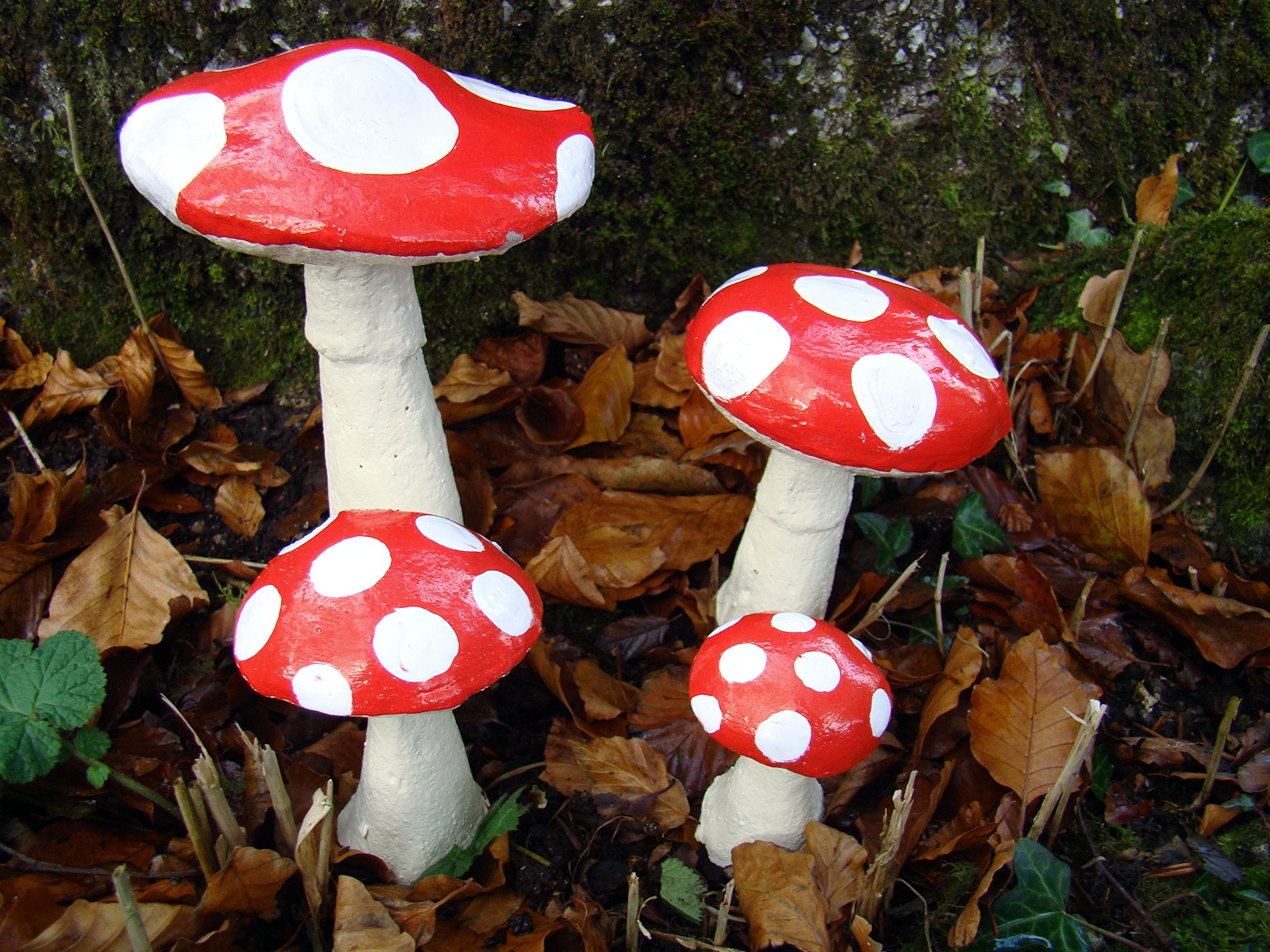 Pixieland GARDEN TOADSTOOL ~ TOADSTOOL SMALL
