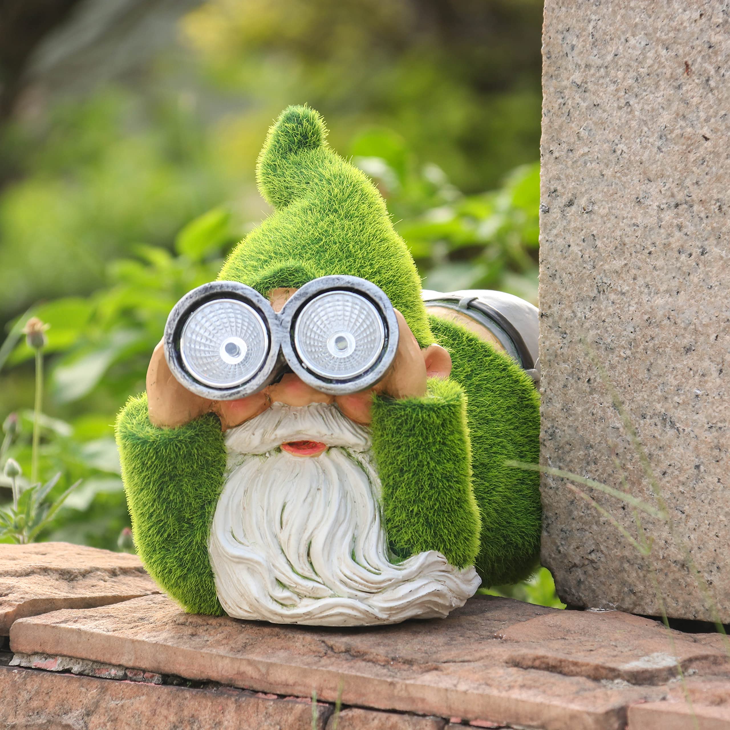 TERESA'S COLLECTIONS Garden Ornaments Outdoor, Lovely Spying Gonks Using Telescope with Solar Lights, Waterproof Resin Gonks Ornaments, Indoor Outdoor 26.5CM