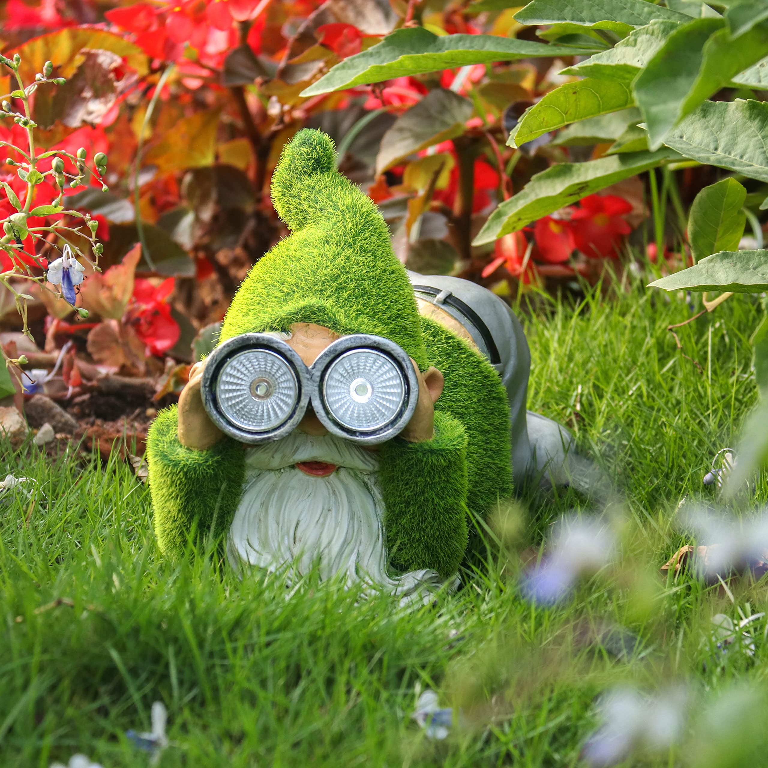 TERESA'S COLLECTIONS Garden Ornaments Outdoor, Lovely Spying Gonks Using Telescope with Solar Lights, Waterproof Resin Gonks Ornaments, Indoor Outdoor 26.5CM